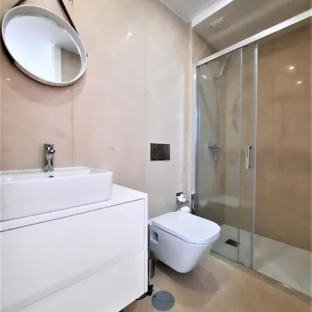 In - Flores Living Apartment Porto